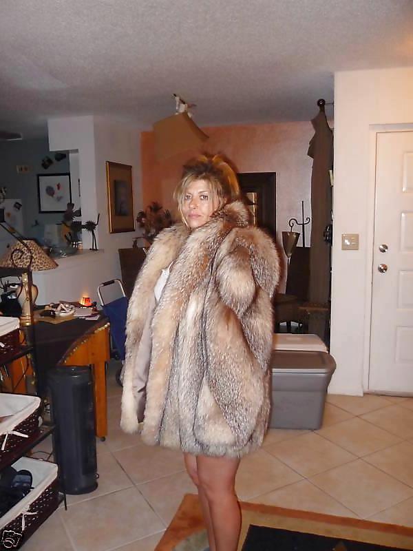 25P Fur coats