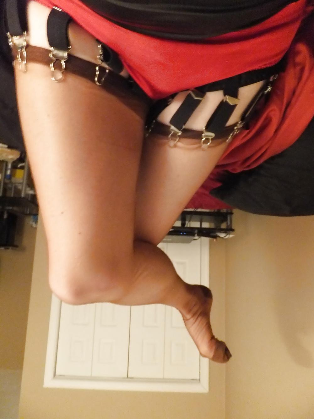 10P E-things Nyons Leg Show!