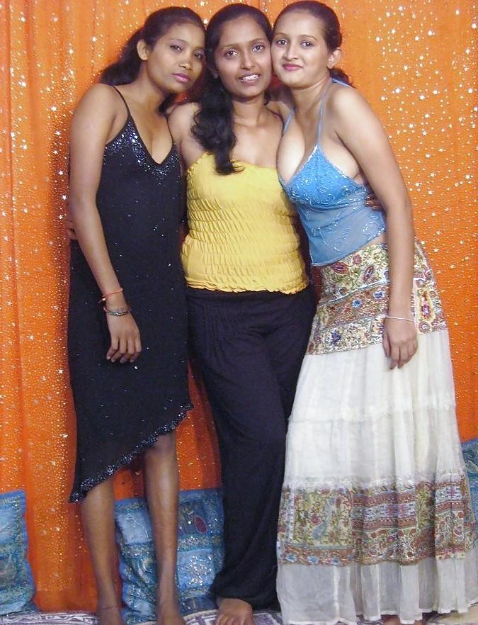 25P DESI HOT & SEXY BALA - INDIAN HARDCORE