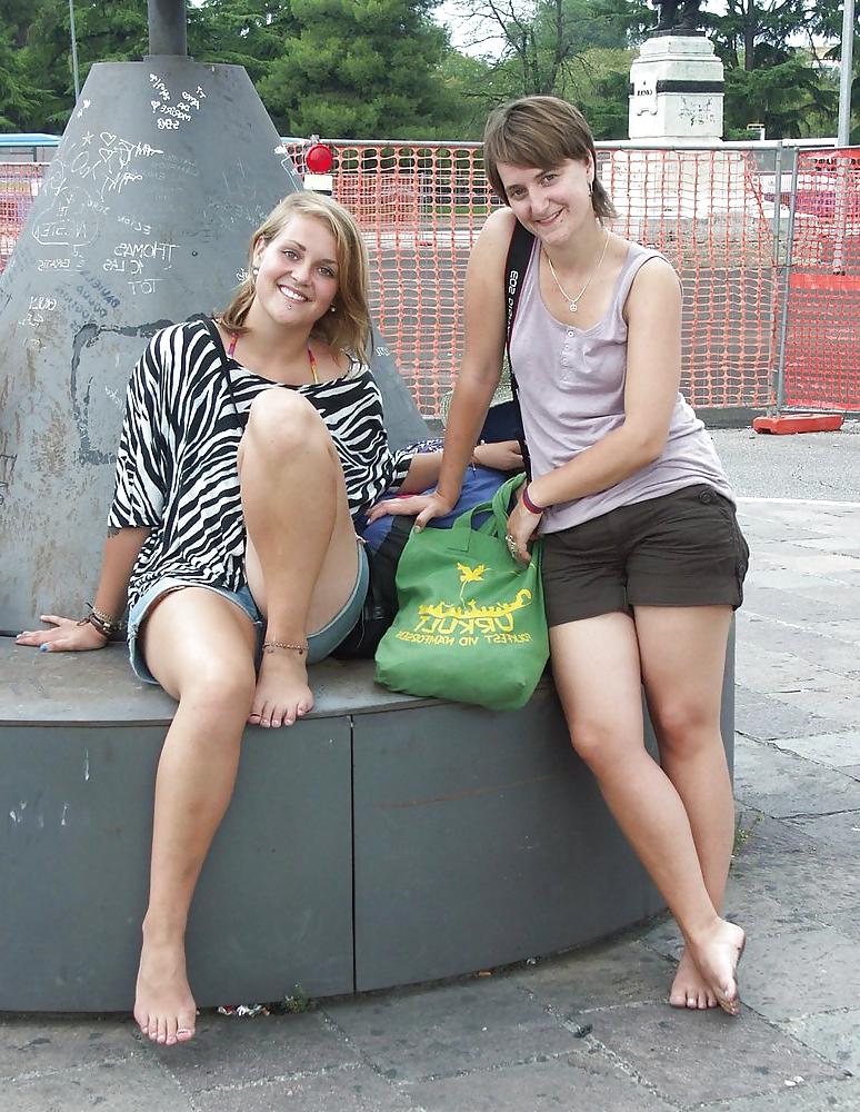 25P Barefoot urban