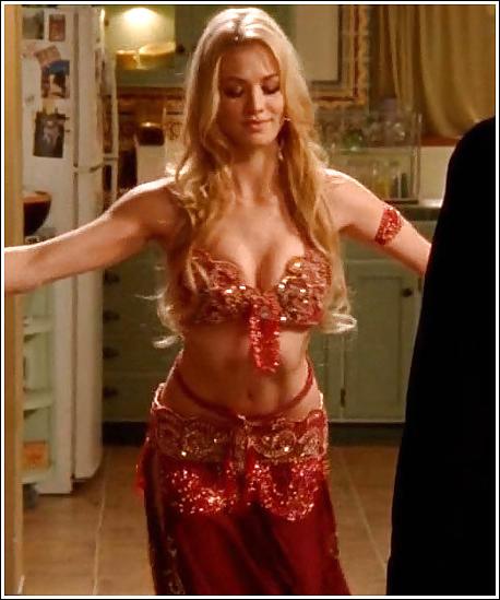 25P Yvonne Strahovski (Australian actress)