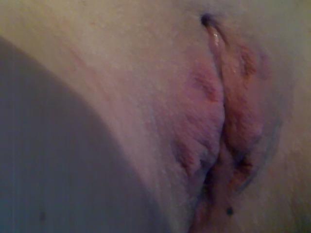 13P Cam slave, pussy pain