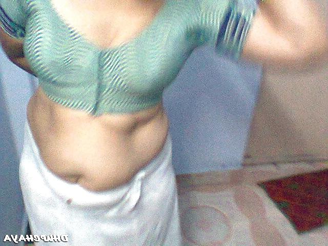 13P Andhra housewife navel boob show 13