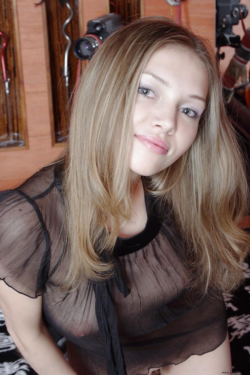 14P Hotlegs-perfect teen 31