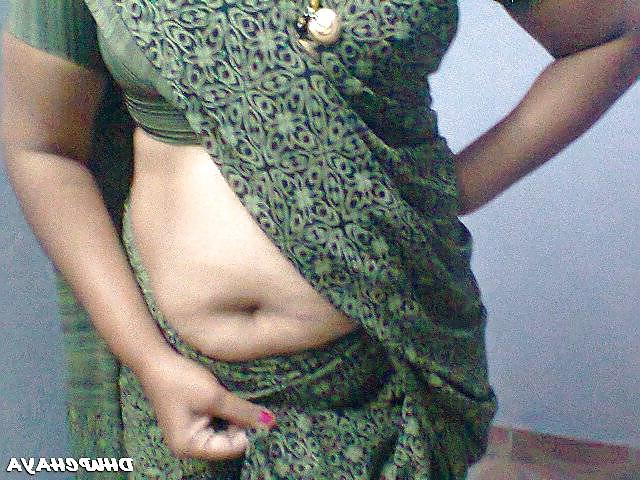 18P Andhra housewife navel boob show 15