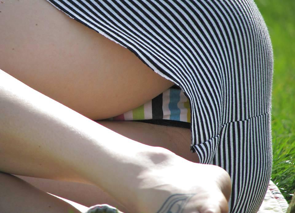25P Candid upskirt 4