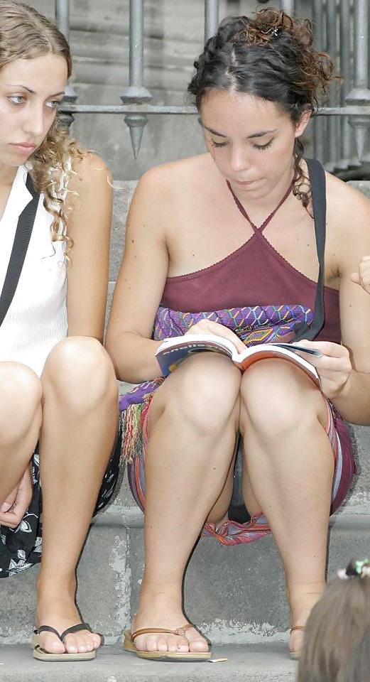25P Candid upskirt 4