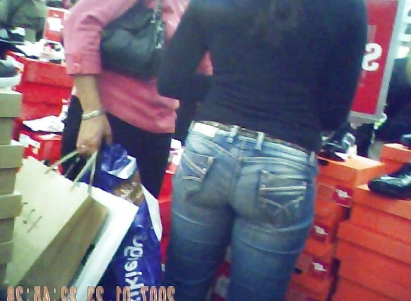 20P Shop voyeur