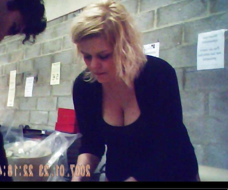 20P Shop voyeur