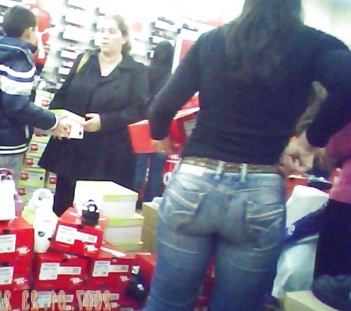 20P Shop voyeur