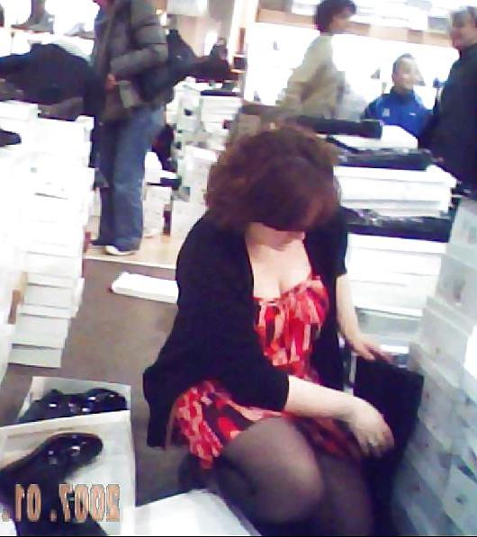 20P Shop voyeur