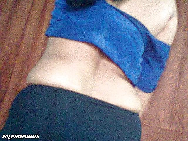 25P Andhra housewife navel boob show 12