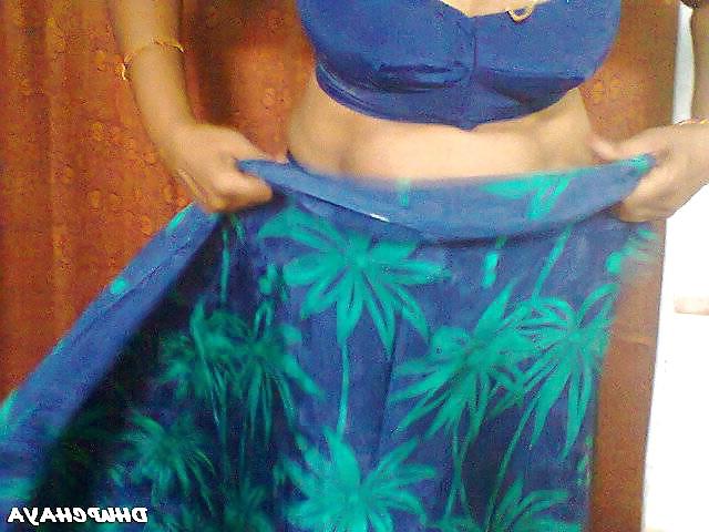 25P Andhra housewife navel boob show 12