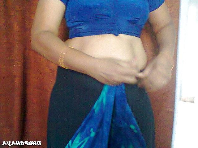 25P Andhra housewife navel boob show 12