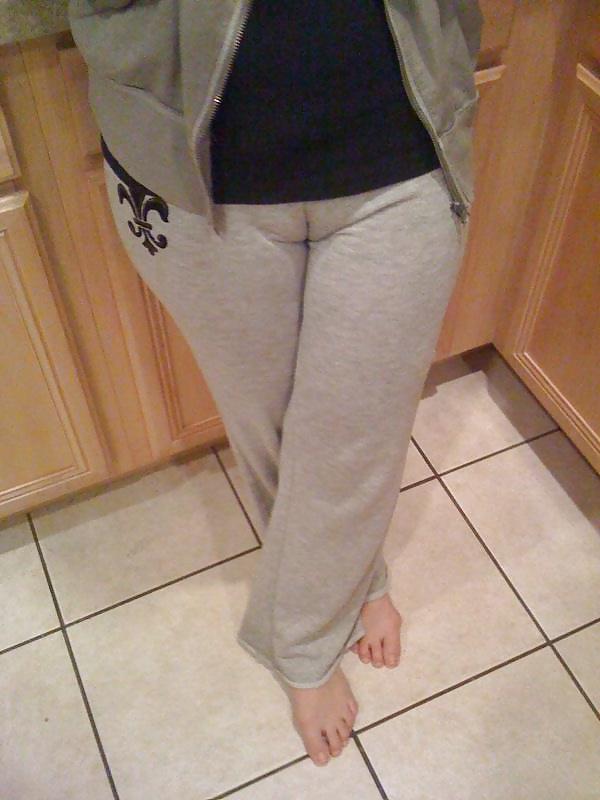 25P Fotze frisst Hose - cameltoe