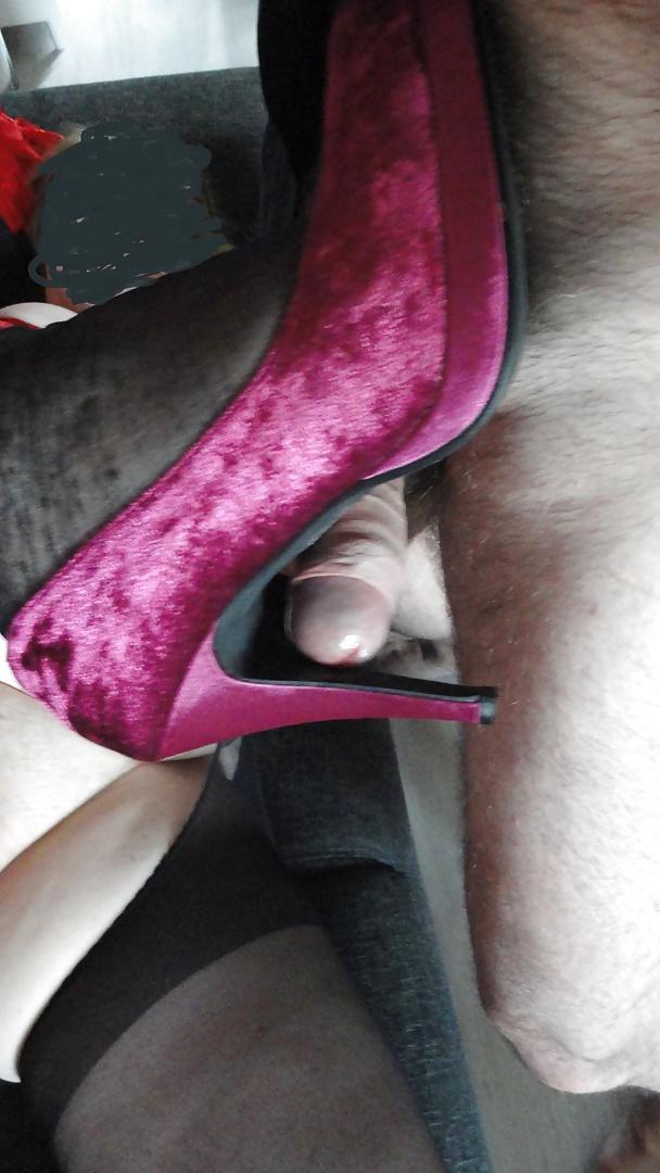 20P Shoejob - sexdate weer eentje - heeljob