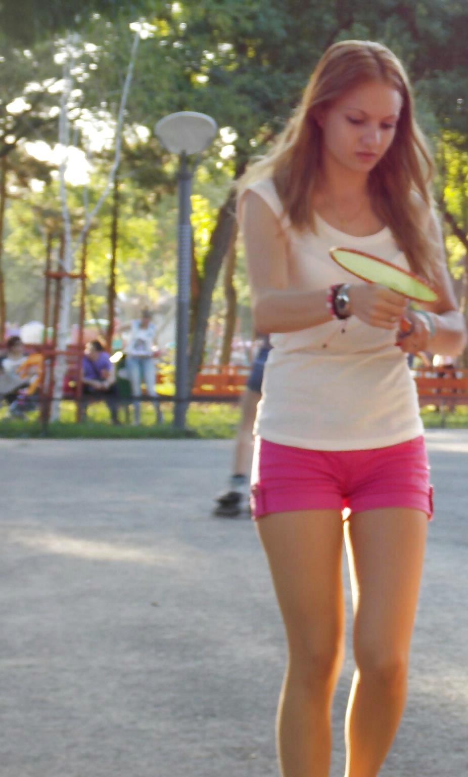 21P Spy old + young parck romanian