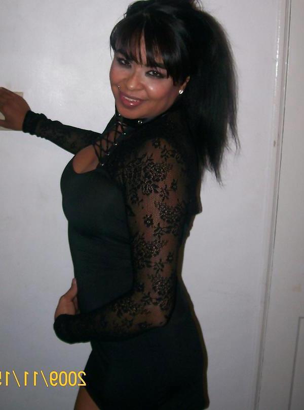 23P Hot latin mom