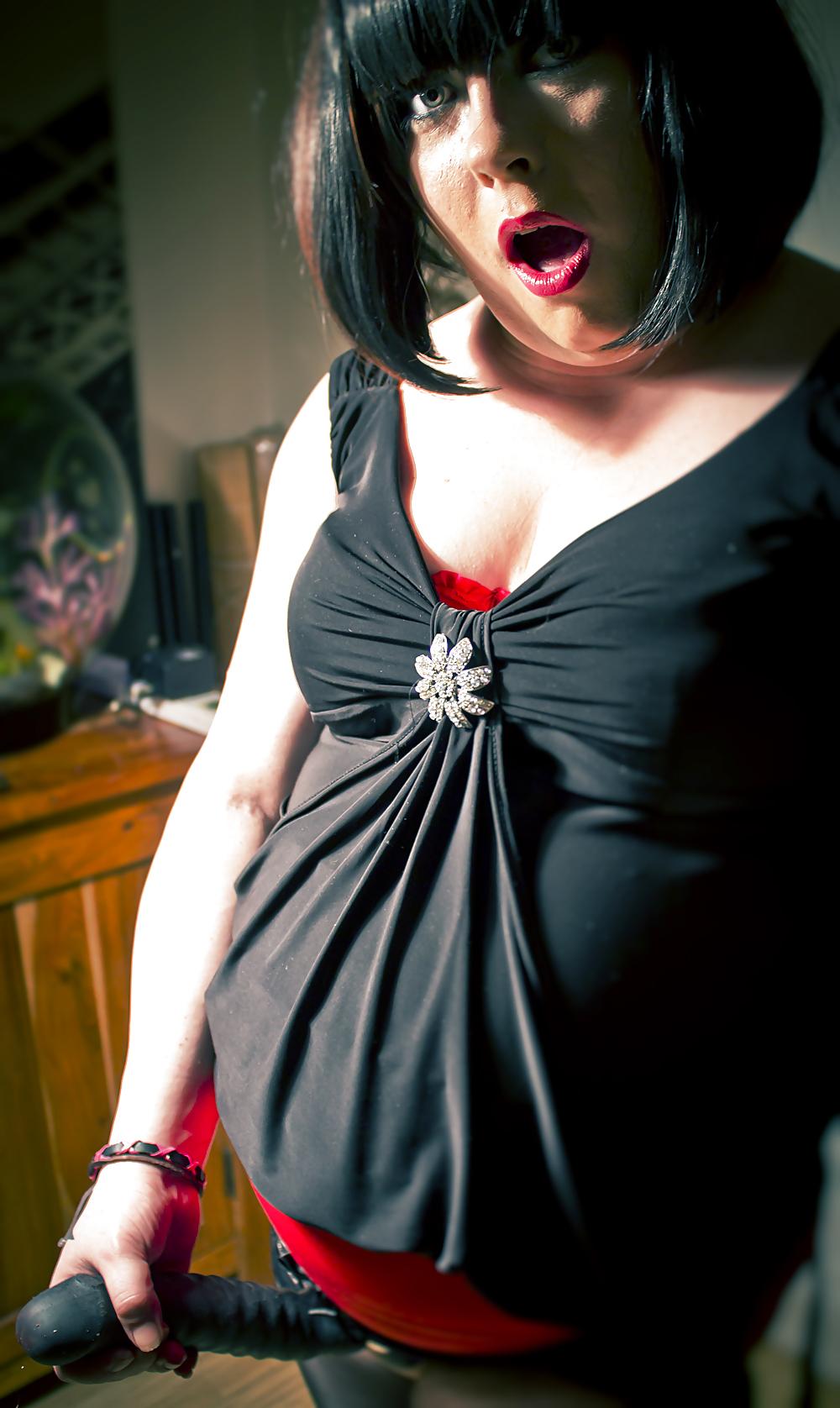 25P Tina Snua & Her Strap On - Fetish Dildo BBW Domme