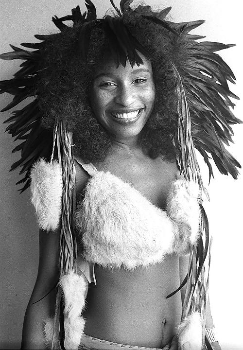 25P Let's Jerk Off Over ... Chaka Khan 