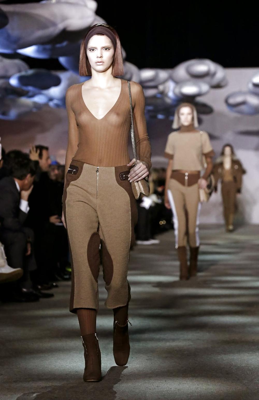 6P Kendall Jenner showing off her boobs at Fashion Show In NY 