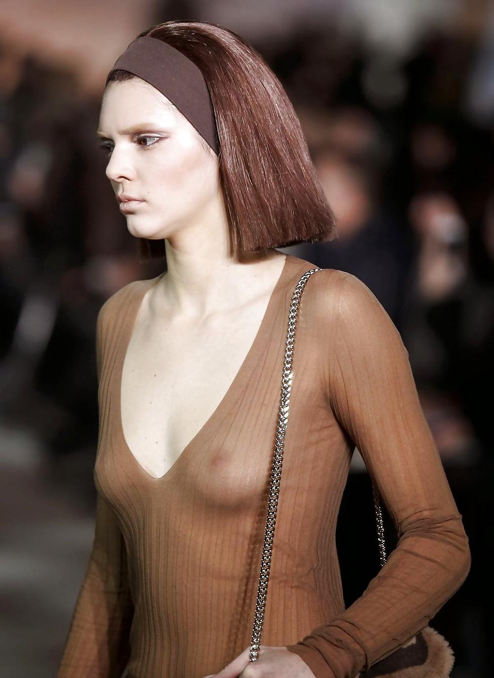 6P Kendall Jenner showing off her boobs at Fashion Show In NY 
