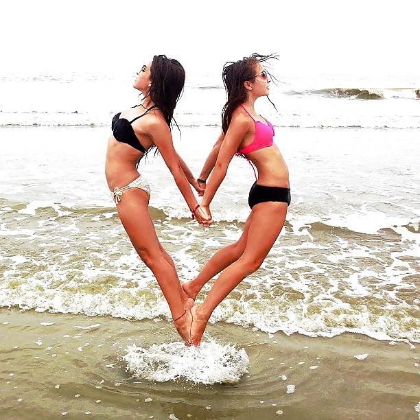 10P Hot athletic girls