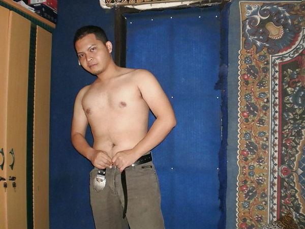 6P Indonesian gay