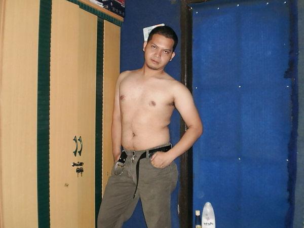 6P Indonesian gay