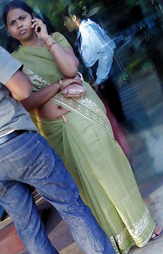 16P Hot aunty mom