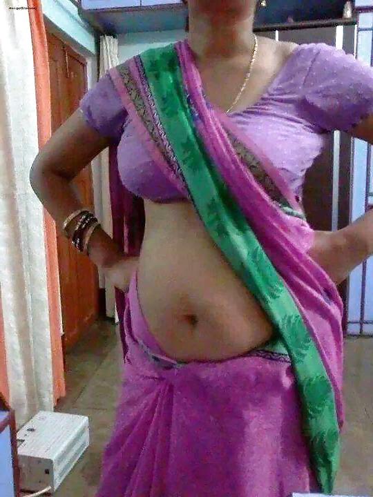 16P Hot aunty mom