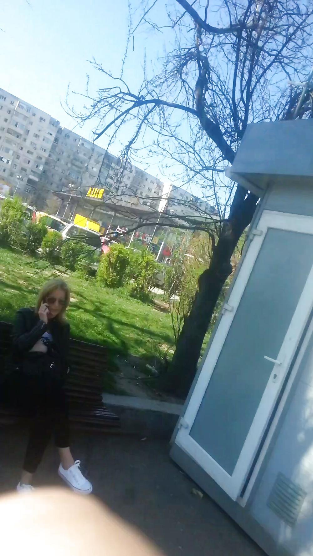 18P Spy street old + young romanian