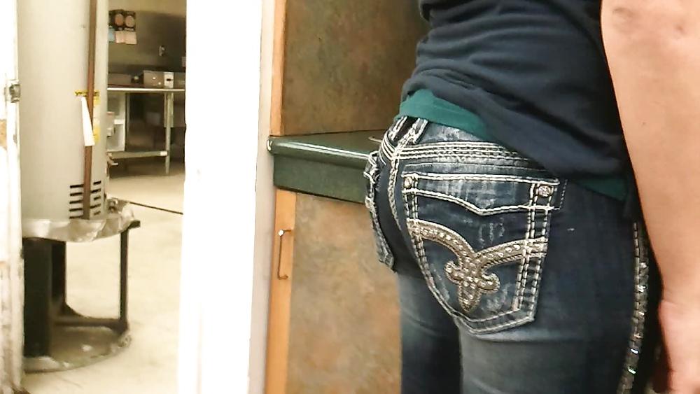 18P Candid Jeans 004