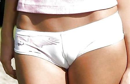 13P Camel Toe Girls