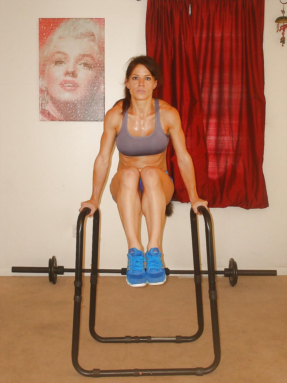 23P Perfect Muscle Girls