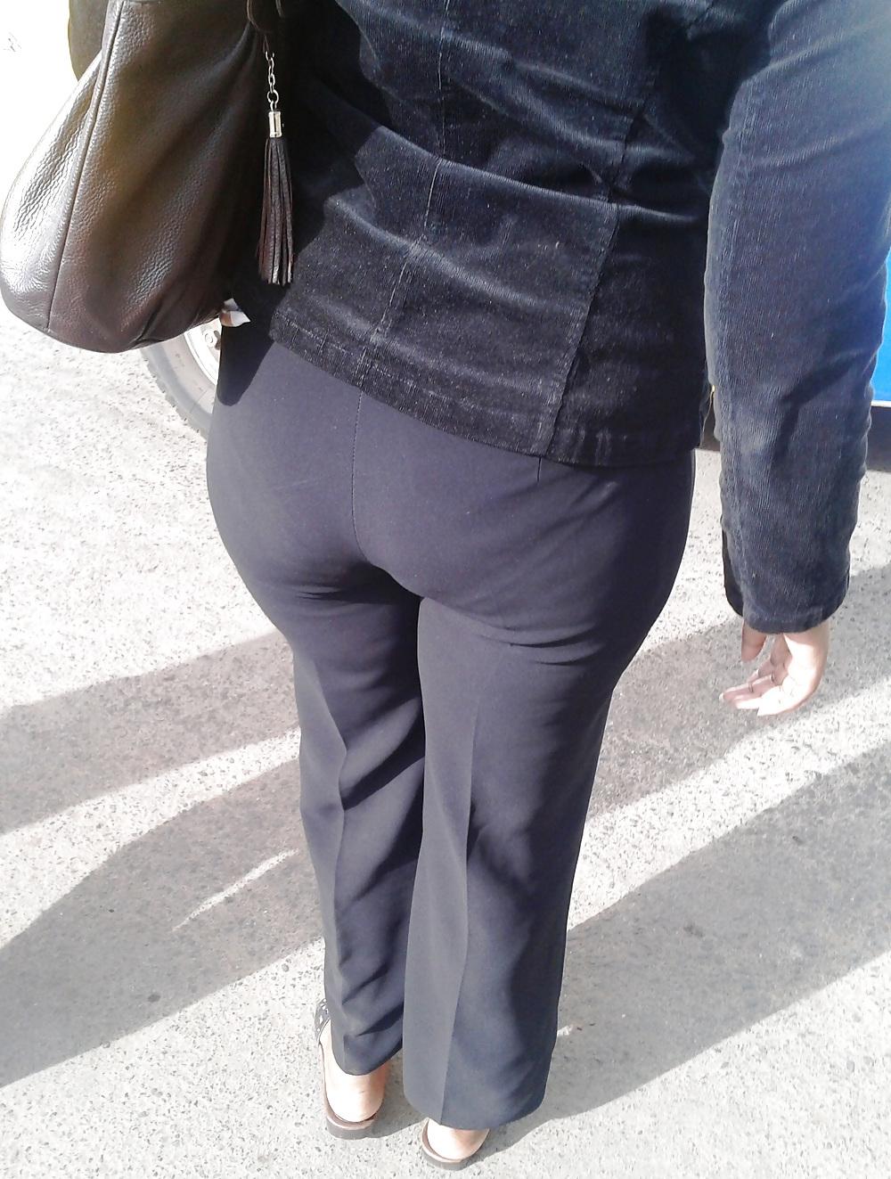 22P VPL and cute Butts