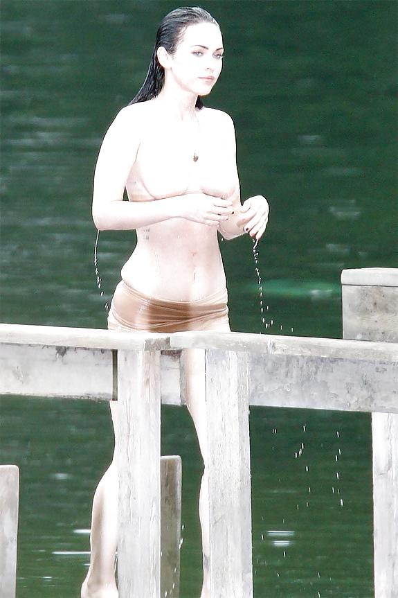 12P Megan fox nude fake or true?