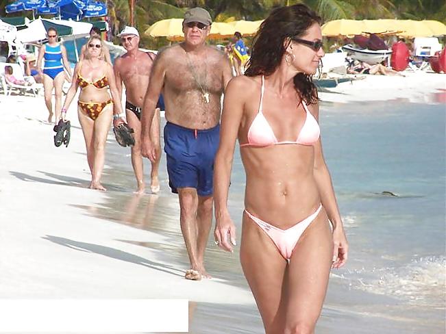 25P Cameltoe I