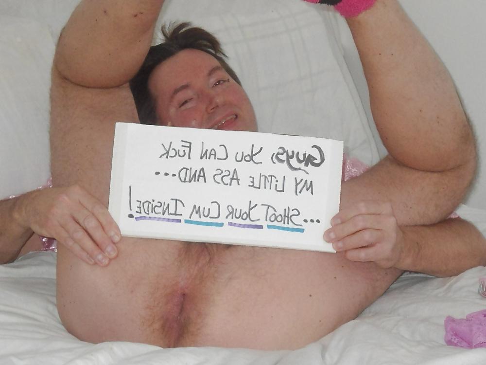 25P My asshole lips open