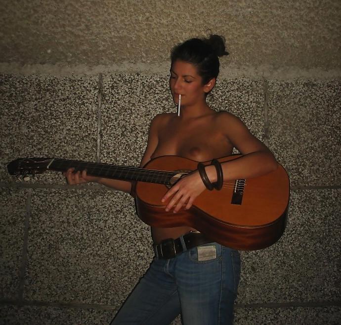 25P Hot guitar
