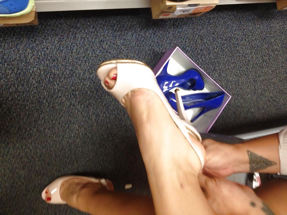 18P Shoe Shopping Part 1