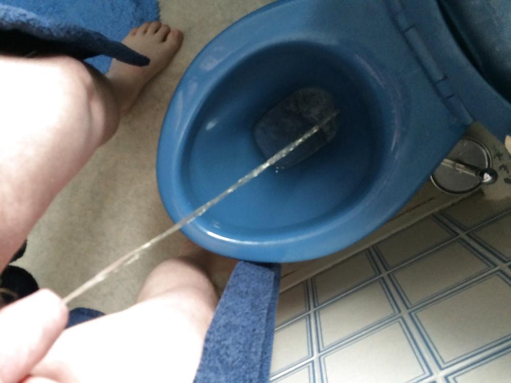 17P More hot housewife. Toy in Arse and sucking it clean