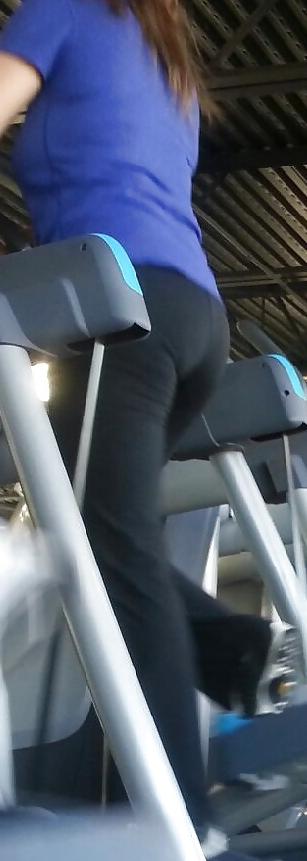 4P Sexy MILF with Panty Lines