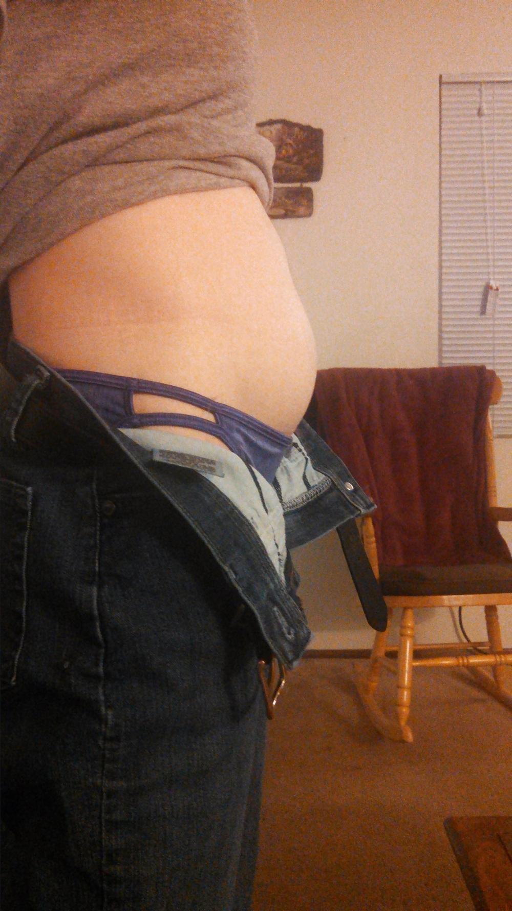 6P My hot wife's pregnant belly.