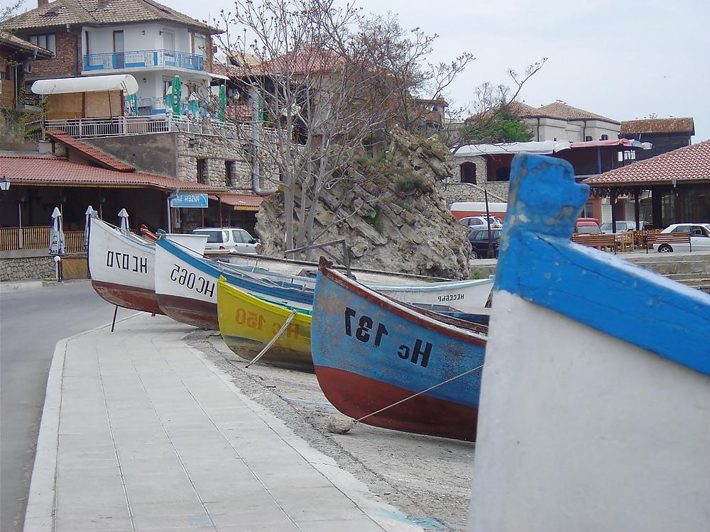 11P Glimpses from a lost country 2