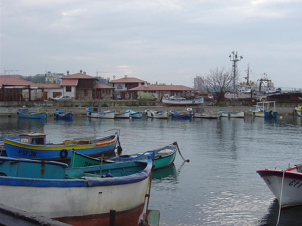 11P Glimpses from a lost country 2
