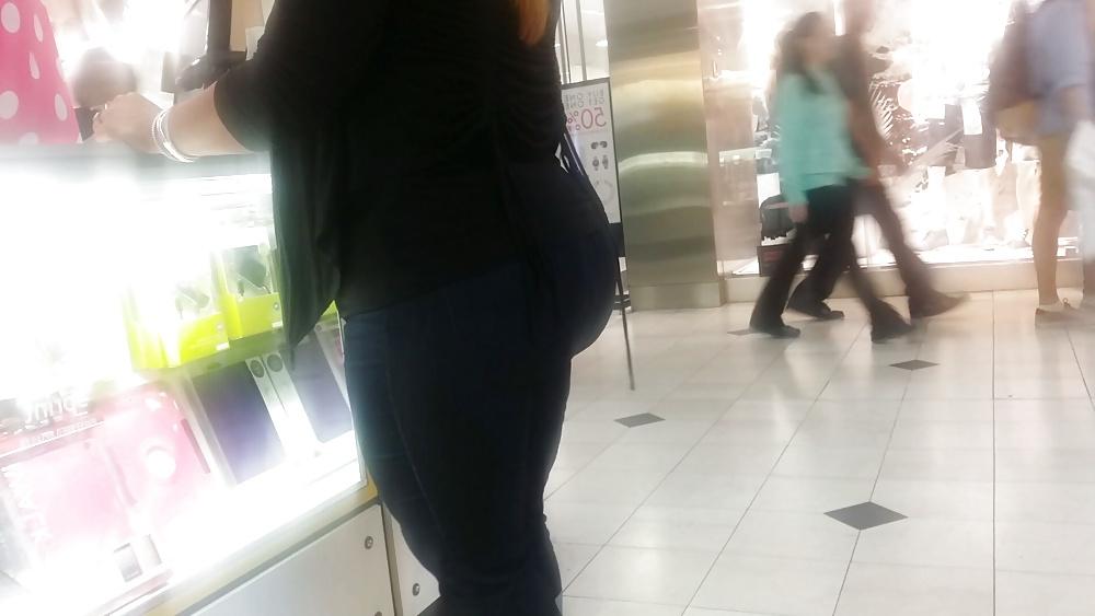 25P Candid Pics