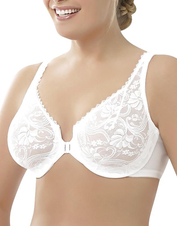 25P Women in Bras and or Panties