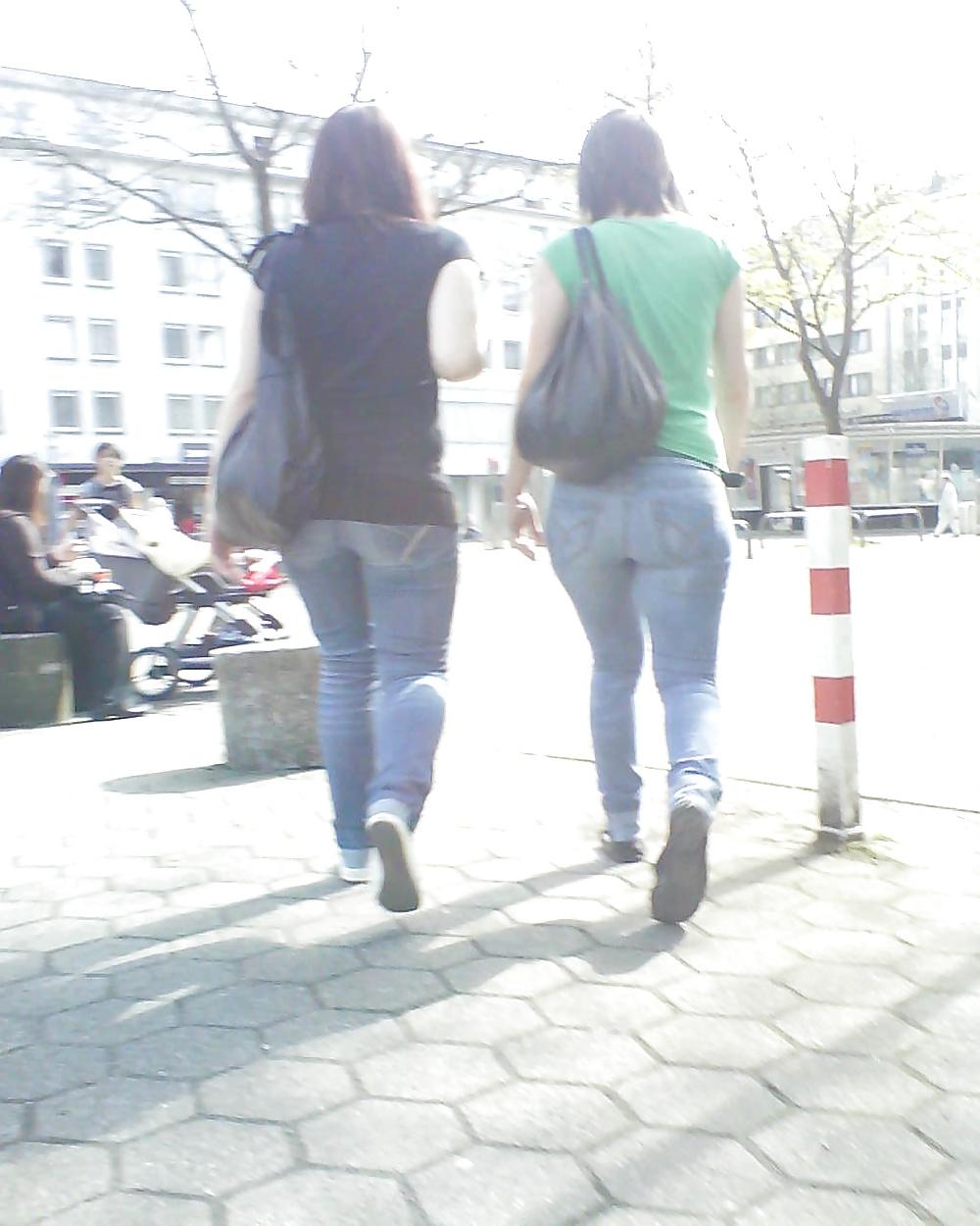 25P Sexy German Ass Girls in Public - Part 2