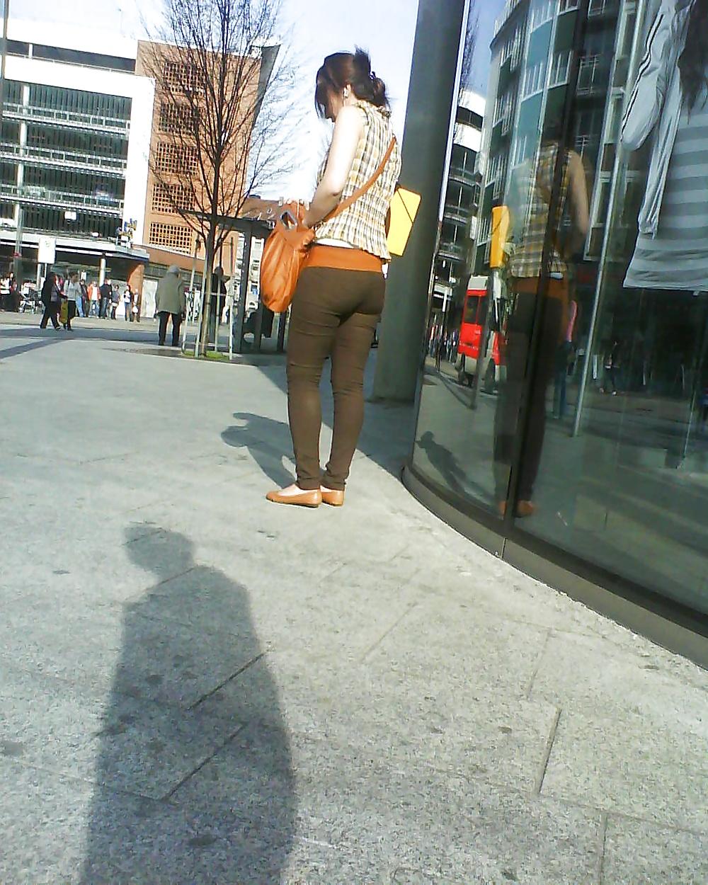 25P Sexy German Ass Girls in Public - Part 2